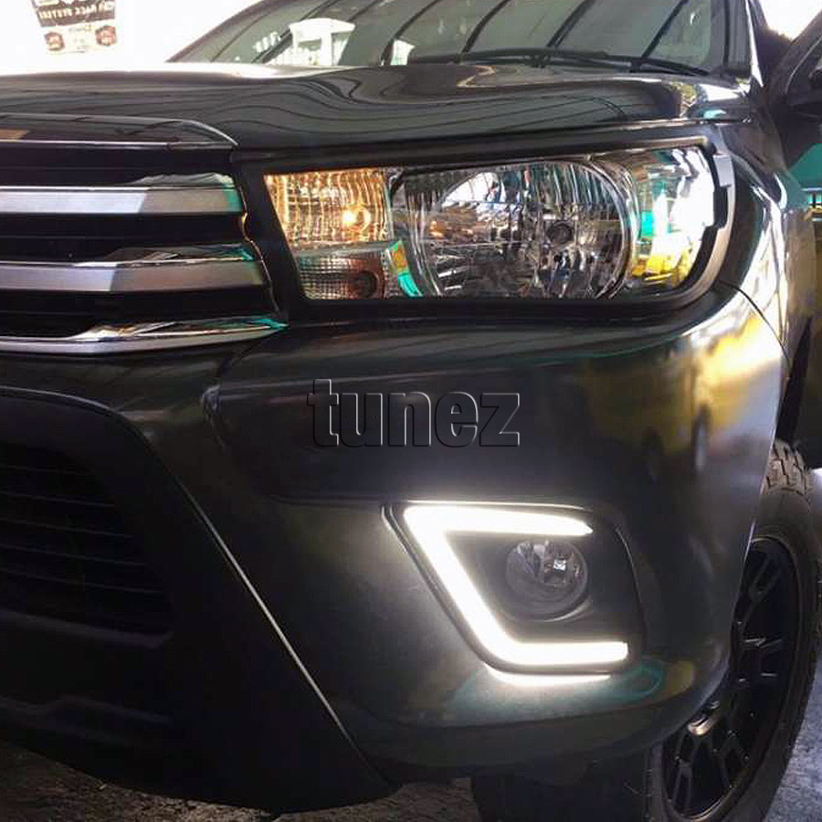 DRL02 Toyota Hilux 8th Generation Gen Series AN120 AN130 SR SR5 Workmate Hi-Rider Icon Active Invincible LED Fog Light UK United Kingdom USA Australia Europe Daytime Day Running Light DRL Day-Running-Light Lamp Front Lights With Turn Indicator Signal Light Amber White For Car Aftermarket Pair 2015 2016 2017 2018 