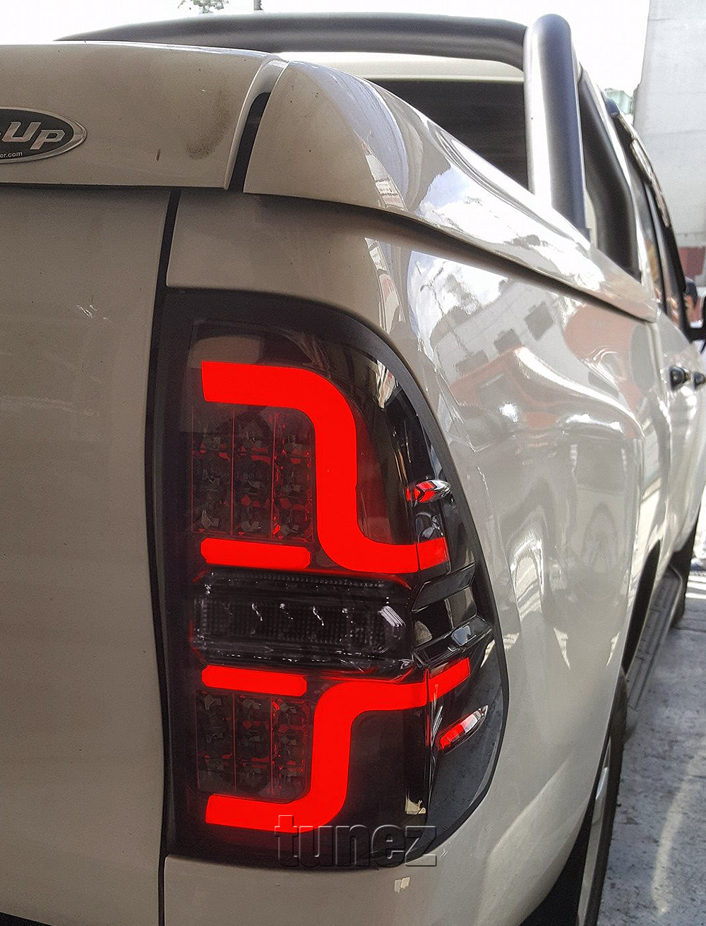 THL05 Toyota Hilux AN120 AN130 GUN1 8th Generation Gen 2015 2016 2017 2018 2019 2020 2021 Rouge Rugged X SR SR5 Workmate Active Icon Invincible Comfort Executive Smoked Brake Full LED Tail Rear Lamp Light Lights For Car Truck Smoke Taillights Pair Left Right Sequential Turn Signal Indicator Reversing Reverse Aftermarket Tunez