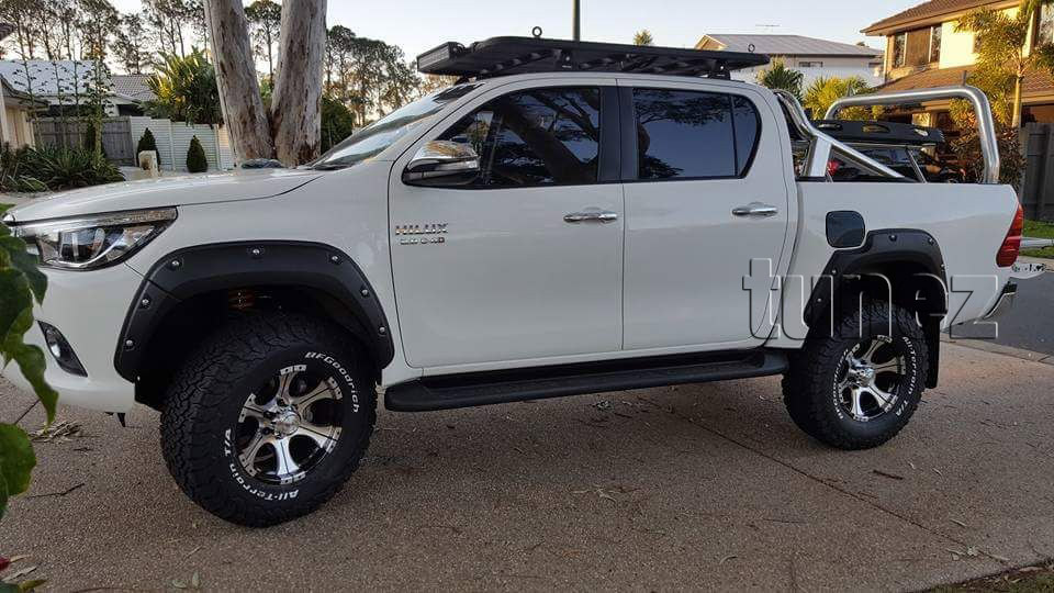 THM03 Toyota Hilux 8th Generation AN120 AN130 GUN GUN1 Gen Matte Matt Black Petrol Oil Gas Petrol Fuel Tank Door Cover TRD ABS Plastic Frame Mask 3M For Car Truck Aftermarket Year 2011 2012 2013 2014 2015 SR SR5 Workmate Active Icon Invincible X Embossing revo